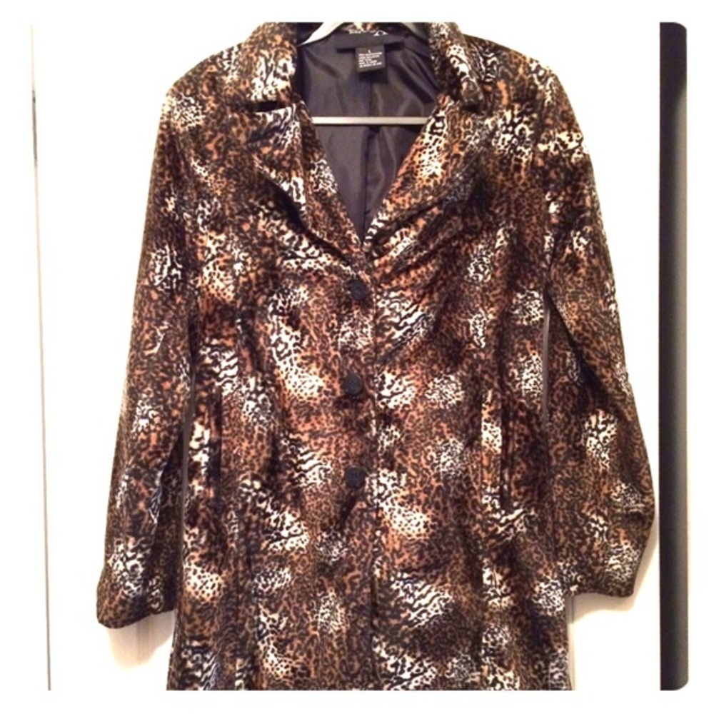 Lined soft and fuzzy coat! ⏰flash sale⏰
